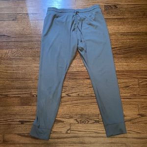 Simply Vera Verawang gray joggers